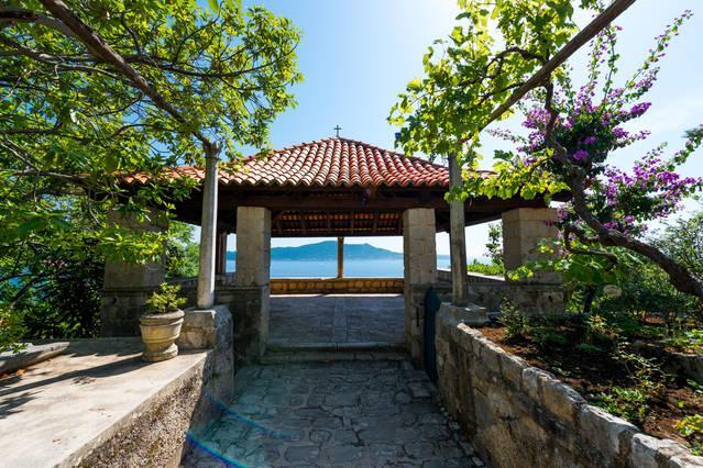 Holiday Home ตริสเตโน ภายนอก รูปภาพ