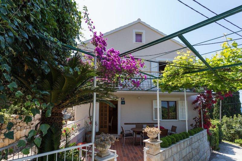 Holiday Home ตริสเตโน ภายนอก รูปภาพ